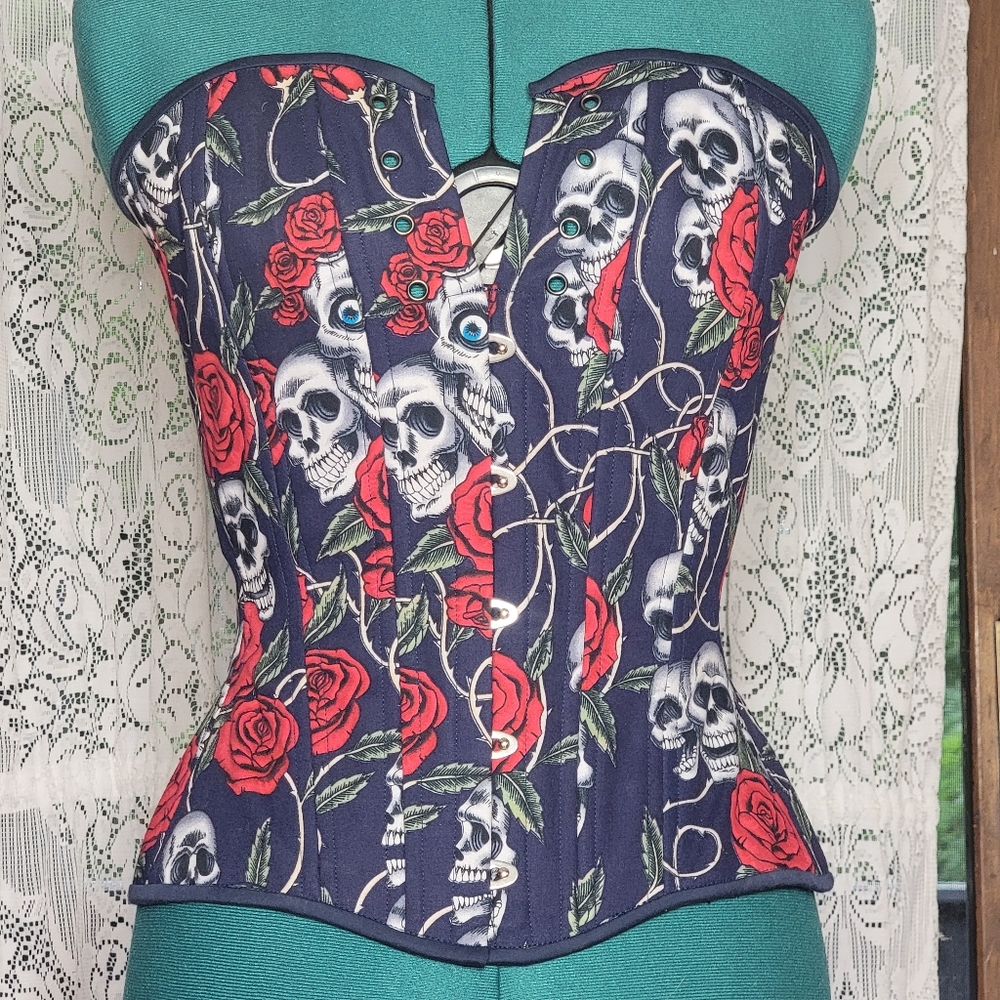 Tattoo Roses Overbust Corset 22" Hourglass Silhouette, Regular Medium Bust